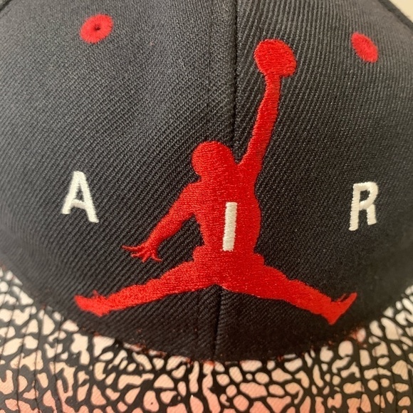 Jordan Hat Cap Snap Back Black Red Jump Man Elephant Print Boys Youth Kids - Picture 2 of 9
